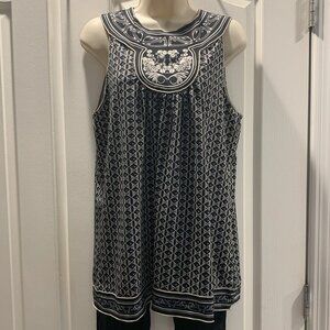 Max Edition Sleeveless Top in Black and White